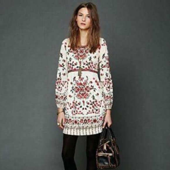 Free People Dresses & Skirts - Free People Russian Doll Sequin Embroidered Dress Ivory Red Womens Size 4 H11803